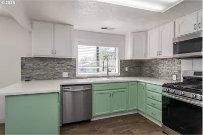 110 NE Kirby Ave, Roseburg, OR 97470 - Photo 15