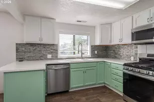 110 NE Kirby Ave, Roseburg, OR 97470 - Photo 15