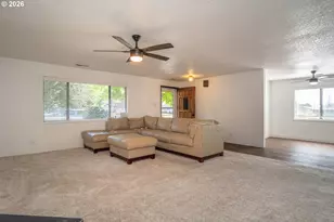 110 NE Kirby Ave, Roseburg, OR 97470 - Photo 7
