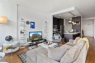 949 NW Overton St, Portland, OR 97209 - Photo 15