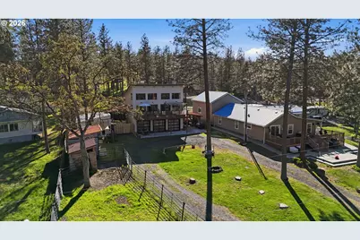 206 S Lakewood Rd, Tygh Valley, OR 97063 - Photo 3
