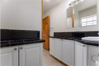 730 Pacific Ave #B, Brookings, OR 97415 - Photo 29