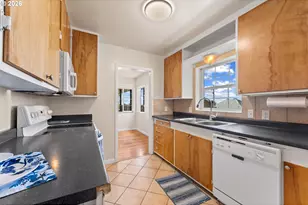 730 Pacific Ave, Brookings, OR 97415 - Photo 11