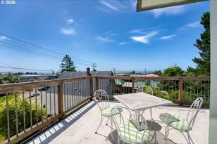 730 Pacific Ave, Brookings, OR 97415 - Photo 25