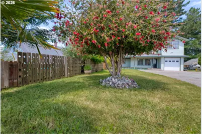 730 Pacific Ave #B, Brookings, OR 97415 - Photo 33