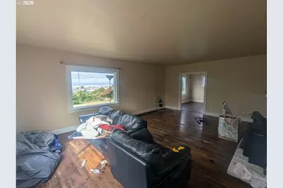 29681 Walker St, Gold Beach, OR 97444 - Photo 7