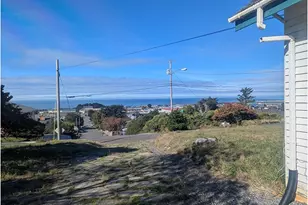 29681 Walker St, Gold Beach, OR 97444 - Photo 5