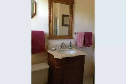 273 Crest Dr, Myrtle Creek, OR 97457 - Photo 17