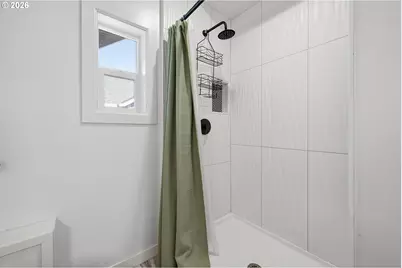2704 SE 84th Ave, Portland, OR 97266 - Photo 25