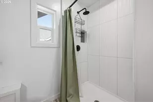 2704 SE 84th Ave, Portland, OR 97266 - Photo 25