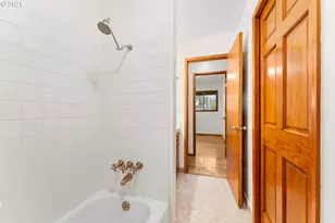 16600 SW Florence St, Beaverton, OR 97078 - Photo 21