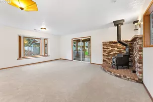 16600 SW Florence St, Beaverton, OR 97078 - Photo 27