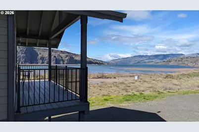 222 Washington St, Lyle, WA 98635 - Photo 5