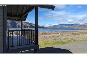 222 Washington St, Lyle, WA 98635 - Photo 5