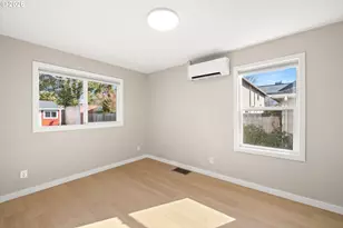 6915 SE Raymond Ct, Portland, OR 97206 - Photo 13