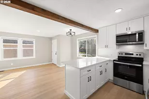 6915 SE Raymond Ct, Portland, OR 97206 - Photo 9