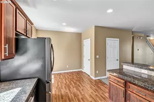 7854 SW Water Parsley Ln, Portland, OR 97224 - Photo 15