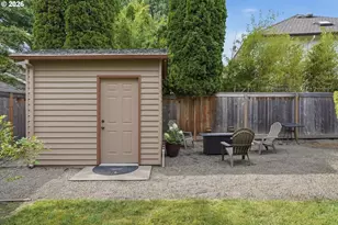 2383 NE Jamie Dr, Hillsboro, OR 97124 - Photo 39