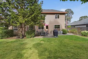 2383 NE Jamie Dr, Hillsboro, OR 97124 - Photo 35