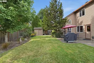 2383 NE Jamie Dr, Hillsboro, OR 97124 - Photo 37