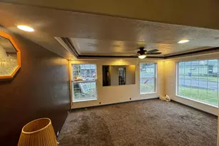 564 SW Cedar St, Mill City, OR 97360 - Photo 11