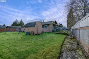 908 NE 1st Ave, Battle Ground, WA 98604 - Photo 11