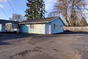908 NE 1st Ave, Battle Ground, WA 98604 - Photo 17