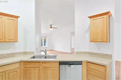 3047 Wallace Rd NW, Salem, OR 97304 - Photo 19