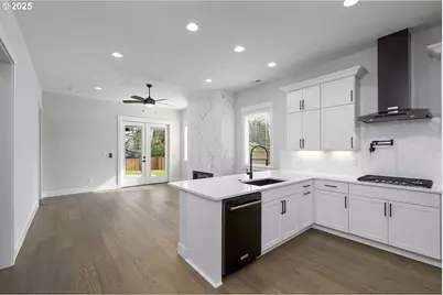 15229 SE Towers Ter, Milwaukie, OR 97267 - Photo 9