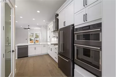 15229 SE Towers Ter, Milwaukie, OR 97267 - Photo 11