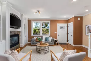 4624 SE Taylor St, Portland, OR 97215 - Photo 3