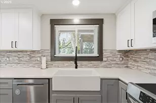 970 Josephine St, Oregon City, OR 97045 - Photo 11