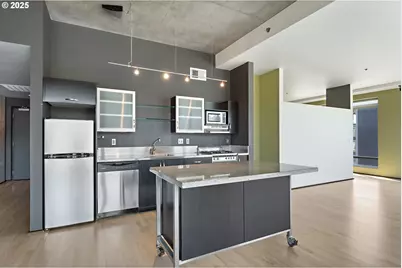 1410 NW Kearney St #1026, Portland, OR 97209 - Photo 15