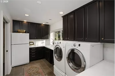 722 SW Westwood Dr, Portland, OR 97239 - Photo 37