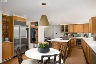 722 SW Westwood Dr, Portland, OR 97239 - Photo 11