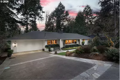 722 SW Westwood Dr, Portland, OR 97239 - Photo 1