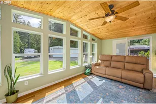 5004 N Loftus Rd, Florence, OR 97439 - Photo 9
