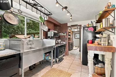 6596 River Rd S, Salem, OR 97306 - Photo 9