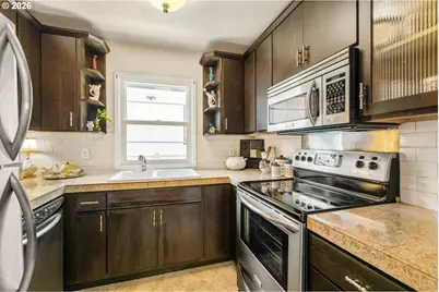 2105 SE Caruthers St #37, Portland, OR 97214 - Photo 17