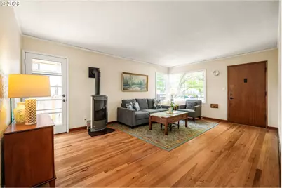 2105 SE Caruthers St #37, Portland, OR 97214 - Photo 9
