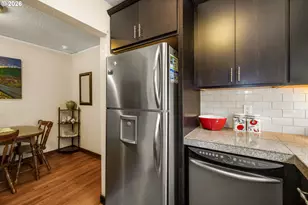 2105 SE Caruthers St, Portland, OR 97214 - Photo 19