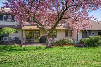 10425 SW Greenleaf Ter, Tigard, OR 97224 - Photo 23