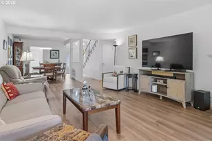 10425 SW Greenleaf Terrace, Tigard, OR 97224 - Photo 7