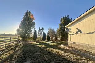 1782 Bz Glenwood Hwy, Glenwood, WA 98619 - Photo 35