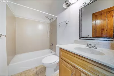 2755 E 38th Ave, Eugene, OR 97405 - Photo 21
