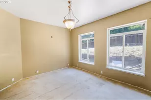 2755 E 38th Ave, Eugene, OR 97405 - Photo 7