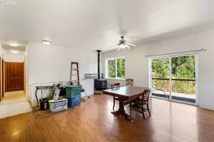 2755 E 38th Ave, Eugene, OR 97405 - Photo 15