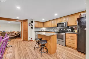 850 E Beacon Dr, Eugene, OR 97404 - Photo 23