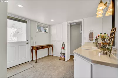 850 E Beacon Dr, Eugene, OR 97404 - Photo 27