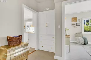 850 E Beacon Dr, Eugene, OR 97404 - Photo 13